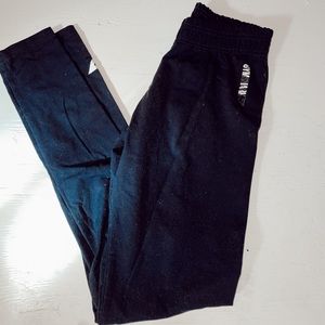 GymShark -women’s leggings black small